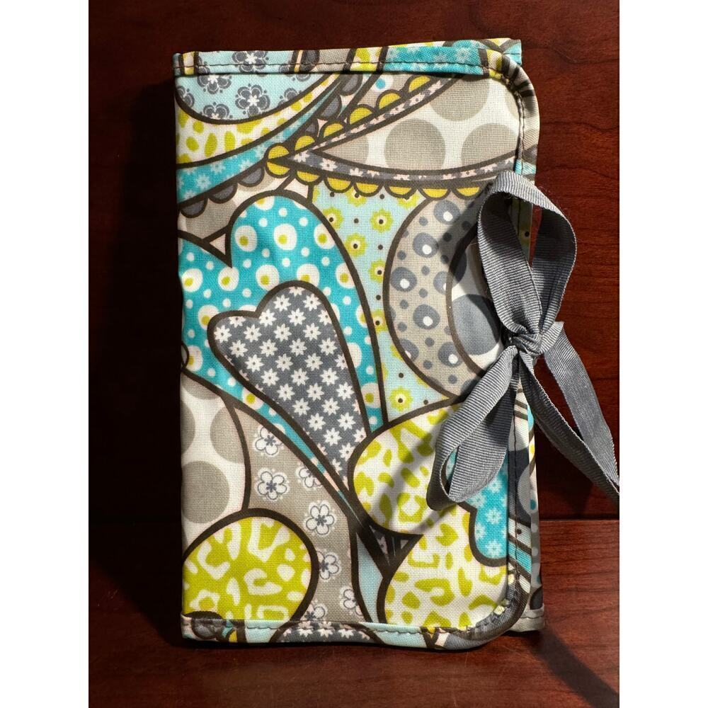 Thirty-One Fold and Go Organizer Tri Fold Note Pad Heart Pattern Tie Closure